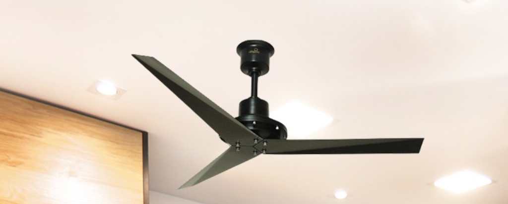 electrical-fan-vs-mechanical-fan-5-reasons-to-make-the-switch