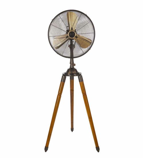 Tripod Pedestal