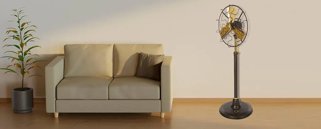 A Pillar of Antique Craftsmanship in India’s Vintage Fan Market!